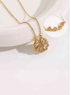 Magnetic Golden Flower Pendent  - قلادة زهرة ذهبية مغناطيسية